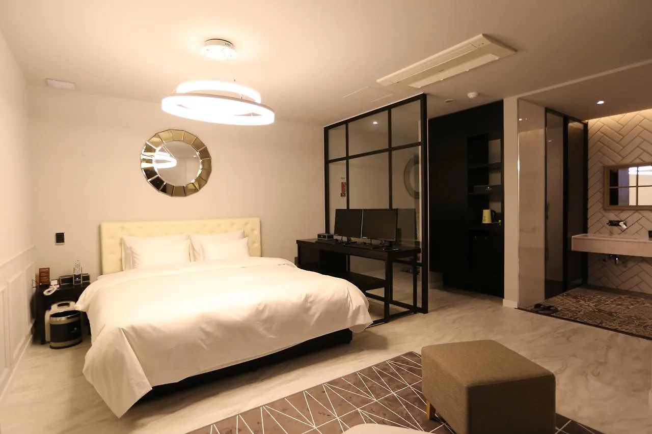 Dae Yeon Le Idea Hotel Pusan 3*,